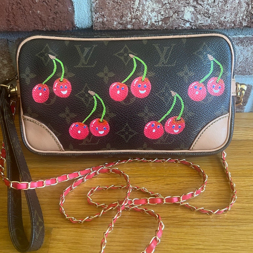 Authentic Louis Vuitton Marly Dragonne PM clutch